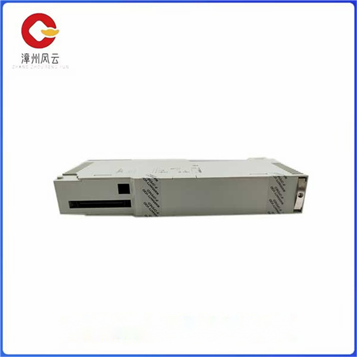 140CRP93100 远程 I/O 前端适配器模块